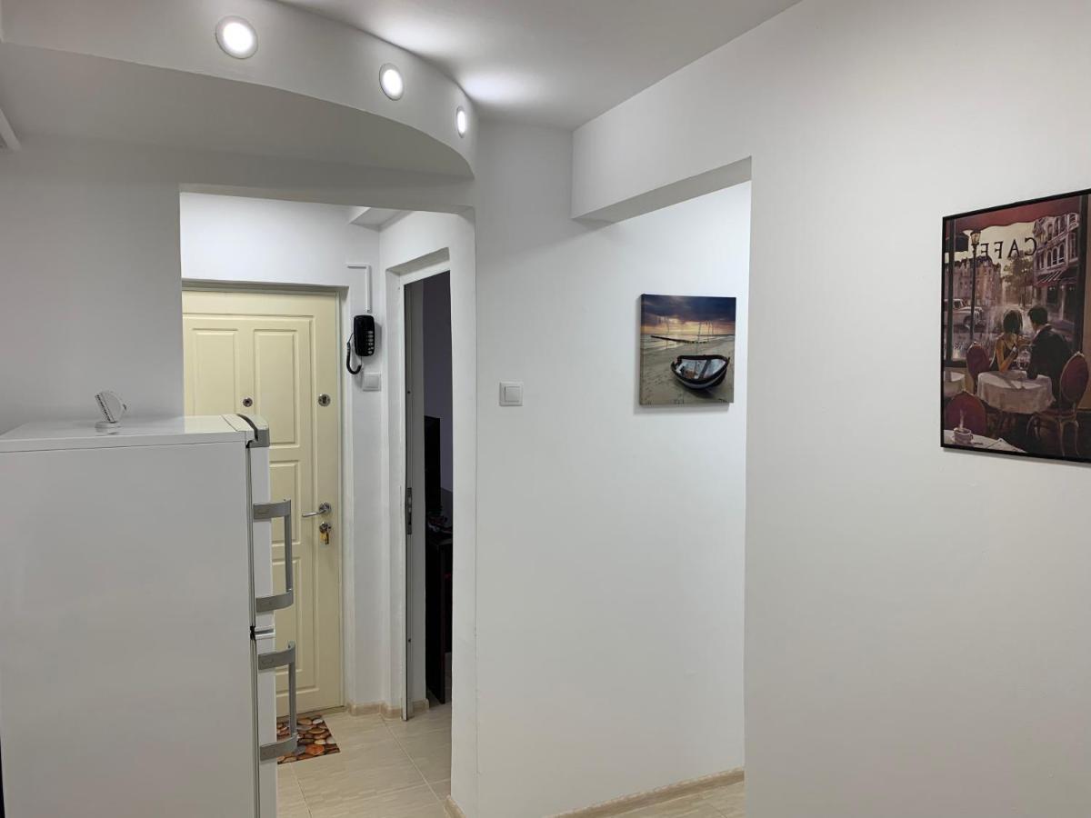Eli Apartment Galati  Exterior photo
